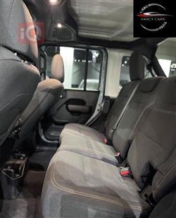 جیپ رانگلەر